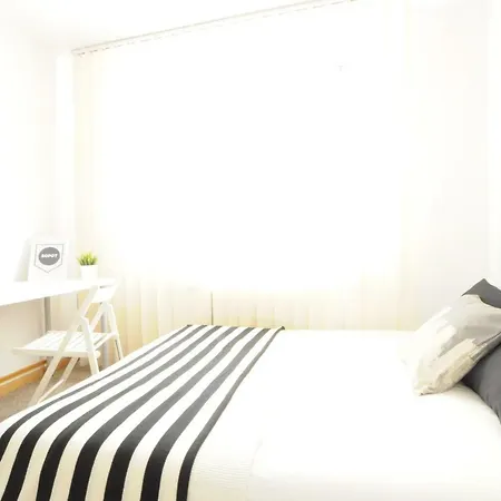 Apartament 3 Pokojowy Przy Plazy Apartman