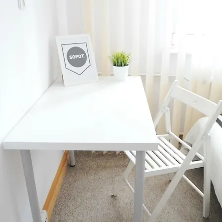 Apartament 3 Pokojowy Przy Plazy Apartman