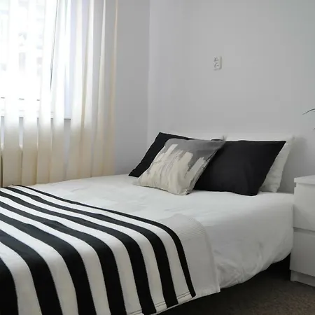 Apartament 3 Pokojowy Przy Plazy Apartman